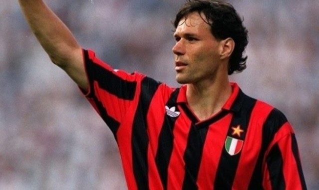 30岁因伤退役！前米兰队医：曾劝范巴斯滕别手术 他本能再踢2-3年