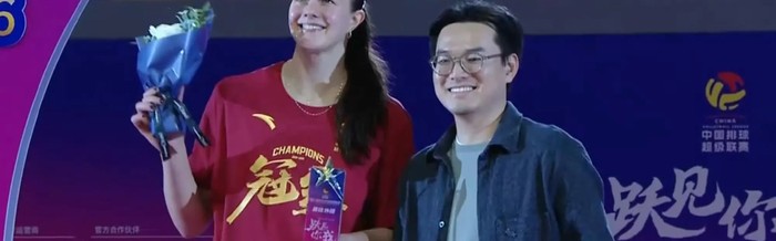 博鱼电竞官方网站-别再骂本土球员了！看完排超各位置真相，才懂联赛真的在进步|拦网|二传|梅丽萨-瓦尔加斯|伊莎贝拉.哈克|沃龙科娃_新浪新闻