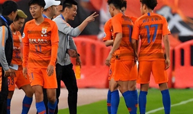 博鱼电竞官方app-鲁能队官宣迎来新合作伙伴，球迷为此给俱乐部点赞，值得期待|阿尔瓦罗|泰山队|中超|中卫|辽宁_新浪体育_新浪新闻