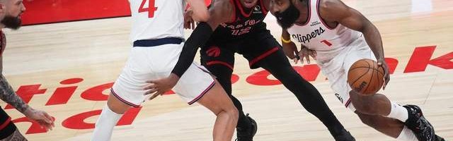 博鱼电竞官方网站-梦回巅峰！昔日雷霆三少同天爆发，同砍25+带领球队赢下比赛